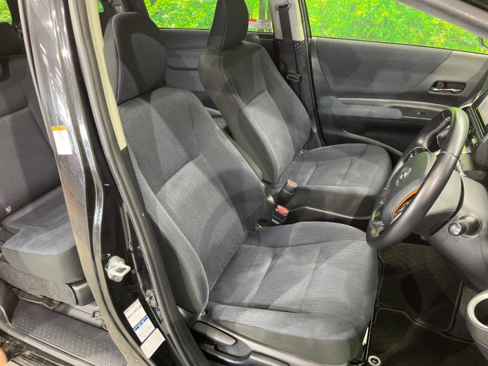2015 Toyota Sienta DBA-NCP175G (UW-6a34b391bb137)[21]