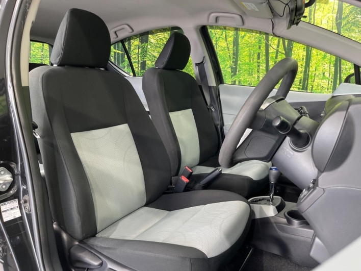 2012 Toyota Aqua DAA-NHP10 (UW-6a34b3953829f)[8]
