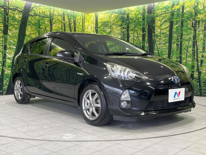 2012 Toyota Aqua DAA-NHP10 (UW-6a34b3953829f)[27]