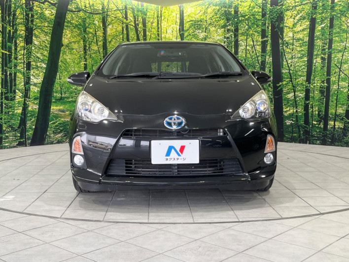 2012 Toyota Aqua DAA-NHP10 (UW-6a34b3953829f)[10]