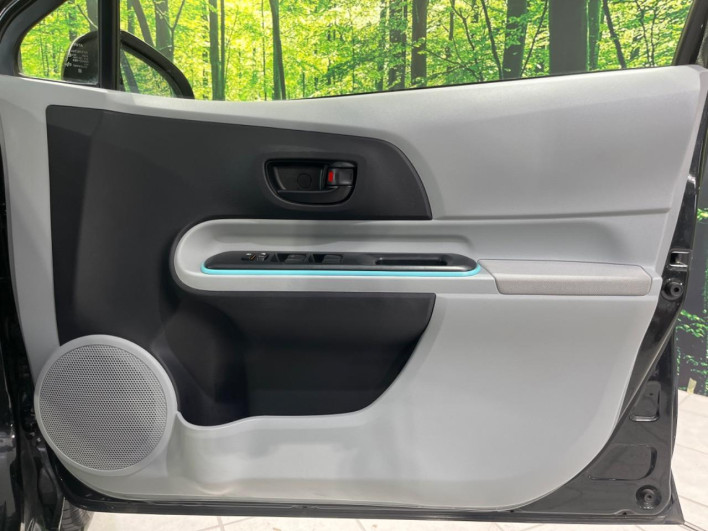 2012 Toyota Aqua DAA-NHP10 (UW-6a34b3953829f)[20]