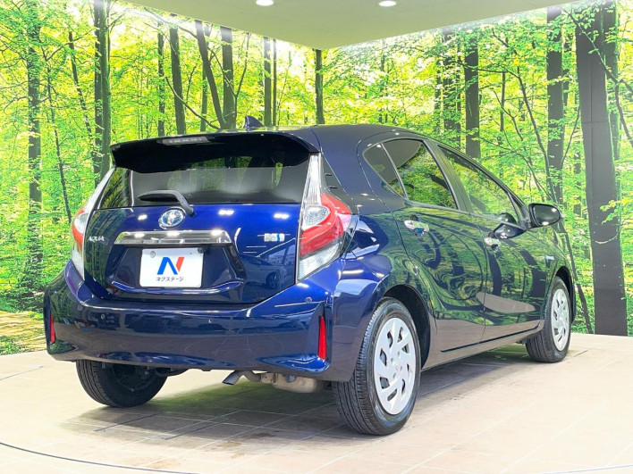 2019 Toyota Aqua DAA-NHP10 (UW-6a34b39b3a48a)[15]