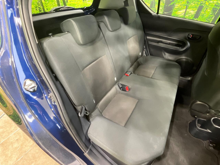 2019 Toyota Aqua DAA-NHP10 (UW-6a34b39b3a48a)[6]