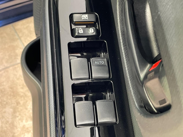 2019 Toyota Aqua DAA-NHP10 (UW-6a34b39b3a48a)[8]