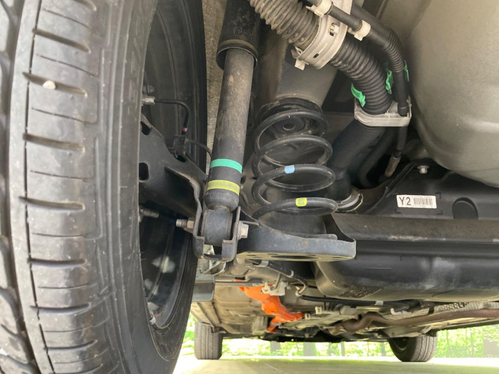 2019 Toyota Aqua DAA-NHP10 (UW-6a34b39b3a48a)[18]