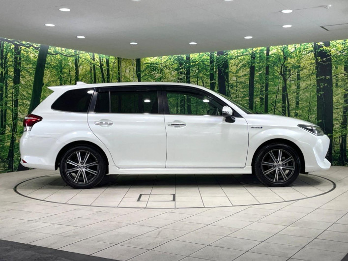 2016 Toyota Corolla Fielder DAA-NKE165G (UW-6a34b39e78e39)[23]