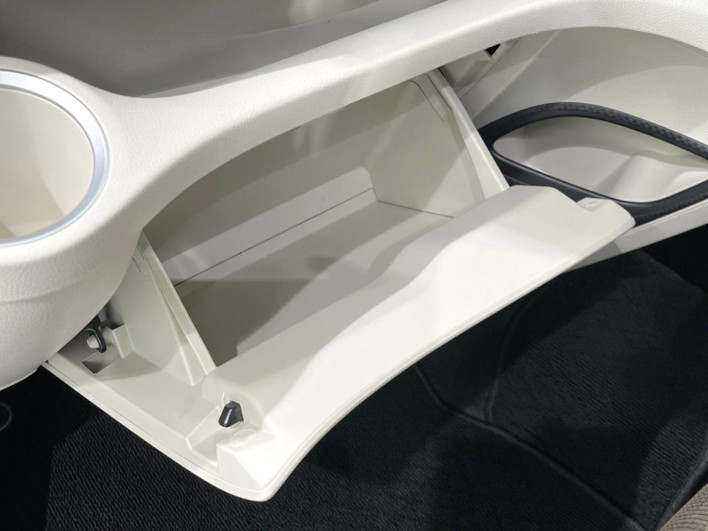 2015 Toyota Sienta DBA-NSP170G (UW-6a34b39f94e86)[7]