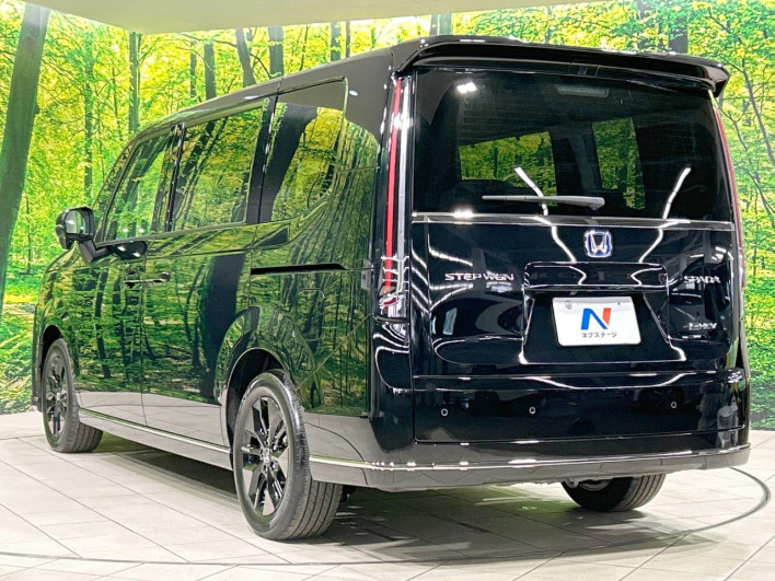 2023 Honda Step Wagon 6AA-RP8 (UW-6a34b3adb4ab1)[12]