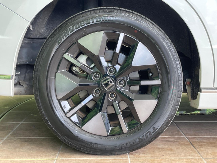 2023 Honda Step Wagon 6AA-RP8 (UW-6a34b3add72de)[26]