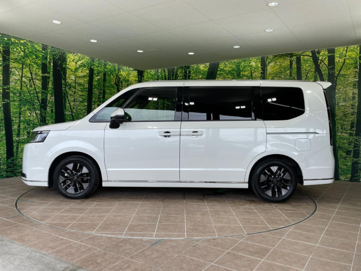 2023 Honda Step Wagon 6AA-RP8 (UW-6a34b3add72de)[18]