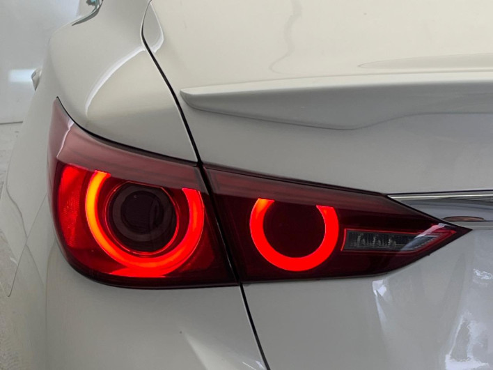 2019 Nissan Skyline 5BA-RV37 (UW-6a34b3b19dd86)[22]