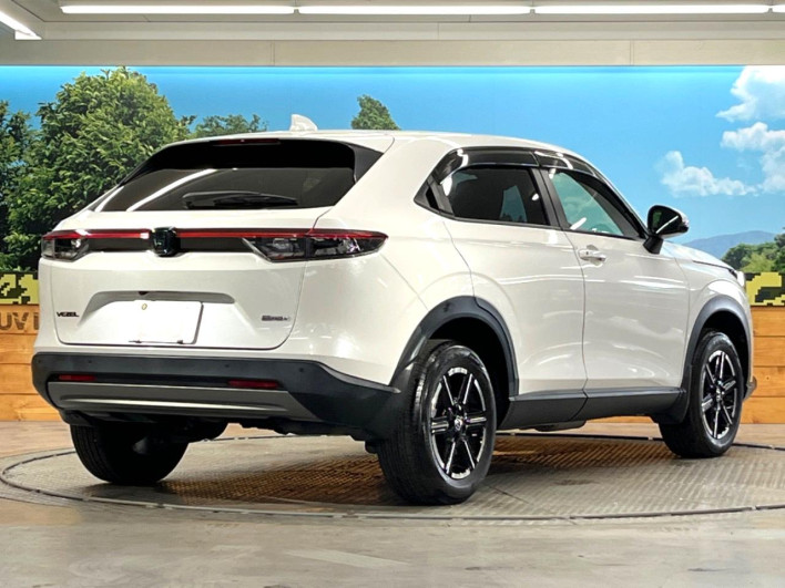 2021 Honda VEZEL 6AA-RV5 (UW-6a34b3b26f9fa)[25]