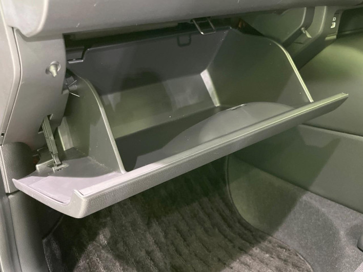 2024 Honda VEZEL 6AA-RV5 (UW-6a34b3b5e4044)[26]
