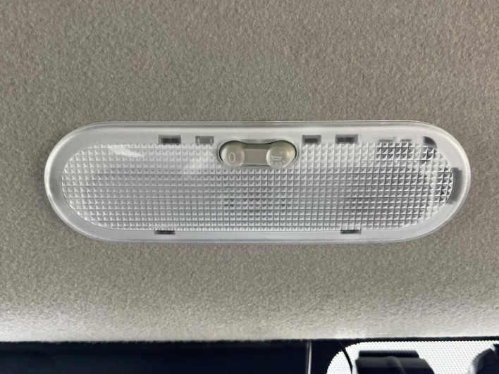 2019 Nissan Note DAA-SNE12 (UW-6a34b3cc282fc)[18]