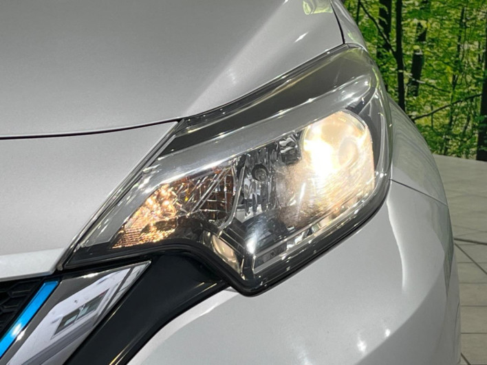 2019 Nissan Note DAA-SNE12 (UW-6a34b3cc282fc)[22]