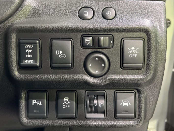 2019 Nissan Note DAA-SNE12 (UW-6a34b3cc282fc)[16]