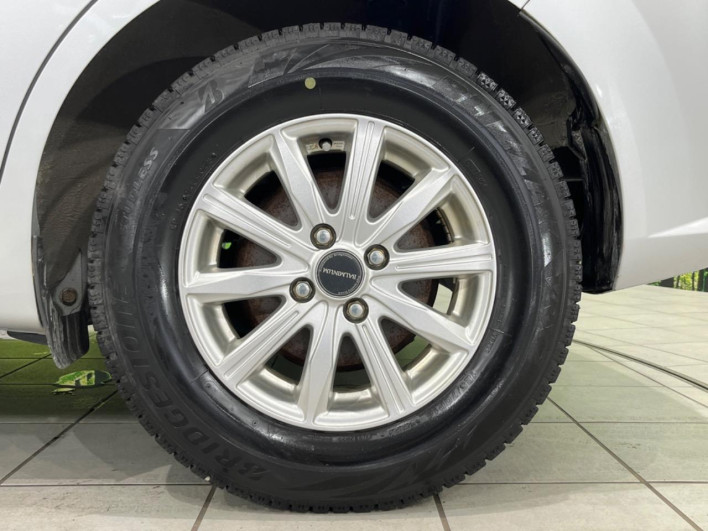 2019 Nissan Note DAA-SNE12 (UW-6a34b3cc282fc)[25]
