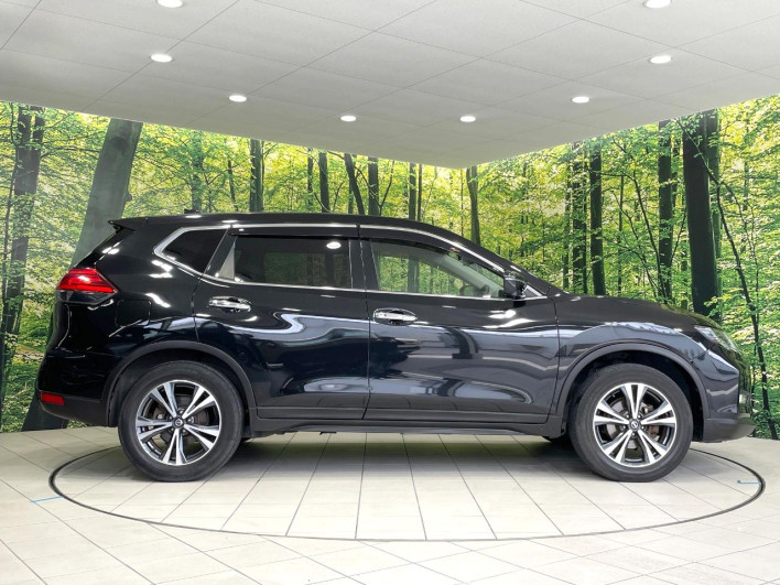2017 Nissan X-Trail DBA-T32 (UW-6a34b3ce7725c)[18]
