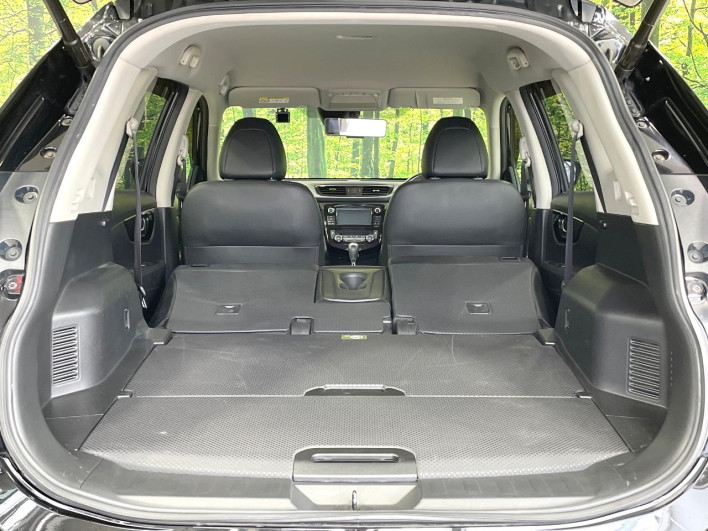 2017 Nissan X-Trail DBA-T32 (UW-6a34b3ce7725c)[27]