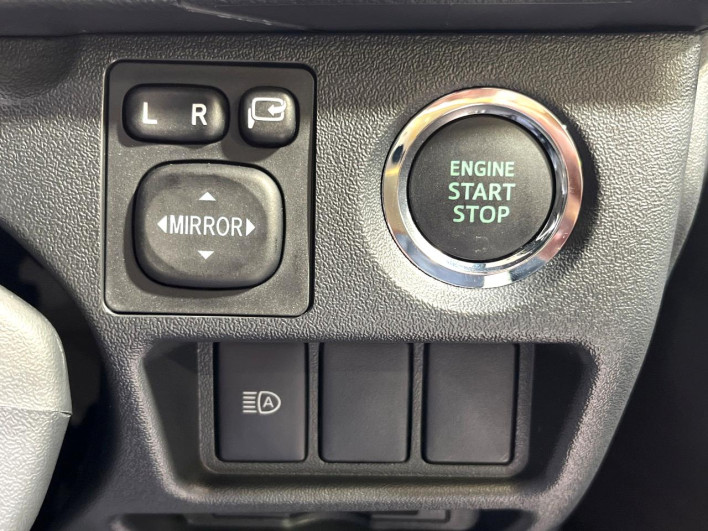 2025 Toyota Hiace Van 3BF-TRH200V (UW-6a34b3d196a0e)[20]