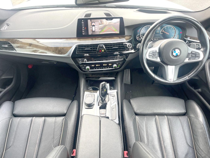 2017 BMW 5 Series DBA-JL20 (UW-6a34b3ed21ee4)[25]