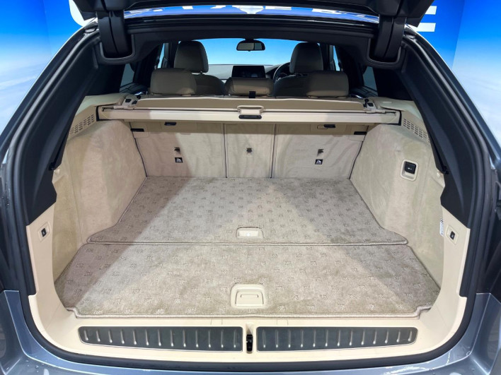 2017 BMW 5 Series DBA-JL20 (UW-6a34b3ed5f6ed)[20]