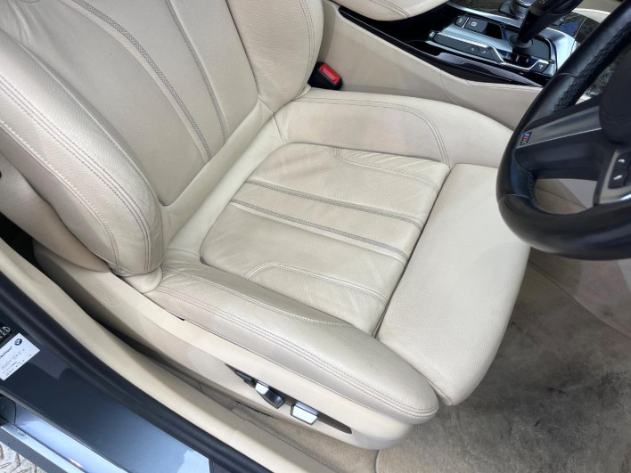 2017 BMW 5 Series DBA-JL20 (UW-6a34b3ed5f6ed)[29]