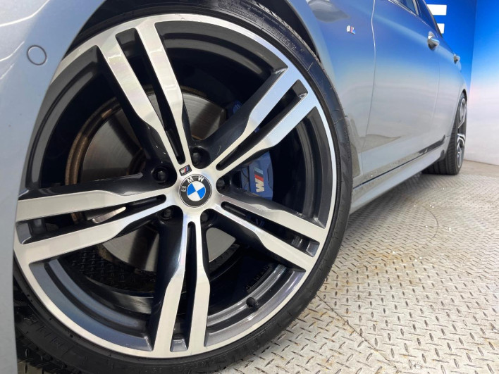 2017 BMW 5 Series DBA-JL20 (UW-6a34b3ed5f6ed)[5]