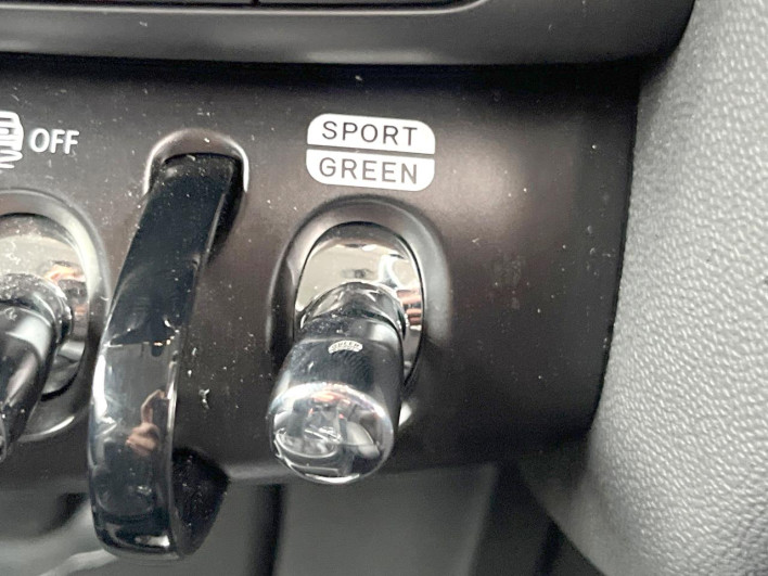 2022 Rover Mini 3BA-XR15MW (UW-6a34b3f2664c0)[8]