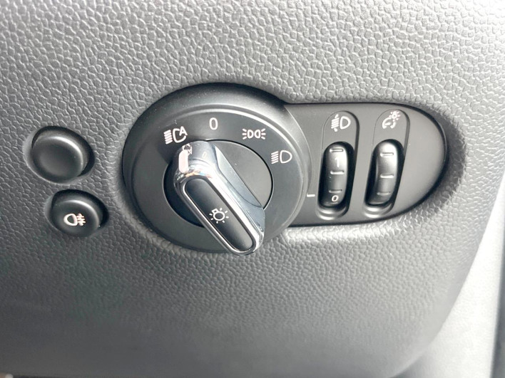 2022 Rover Mini 3BA-XR15MW (UW-6a34b3f2664c0)[10]