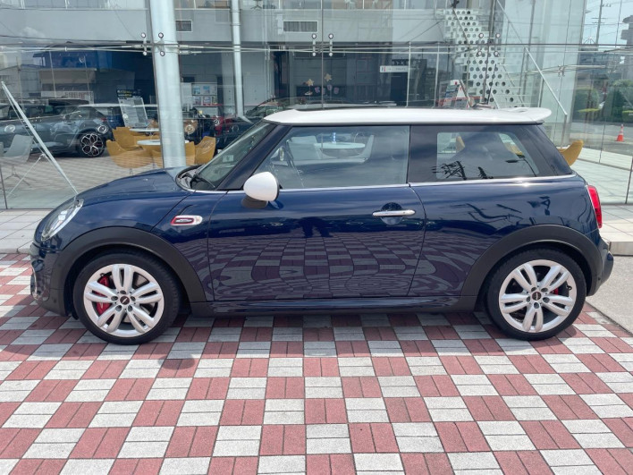 2018 Rover Mini CBA-XRJCWM (UW-6a34b3f57aa30)[16]