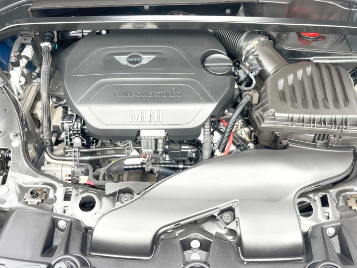 2017 Rover Mini LDA-YT20 (UW-6a34b3f7af0aa)[4]