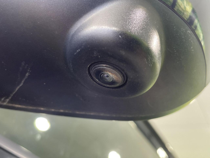 2017 Nissan JUKE DBA-YF15 (UW-6a34b3fbcc9fd)[26]
