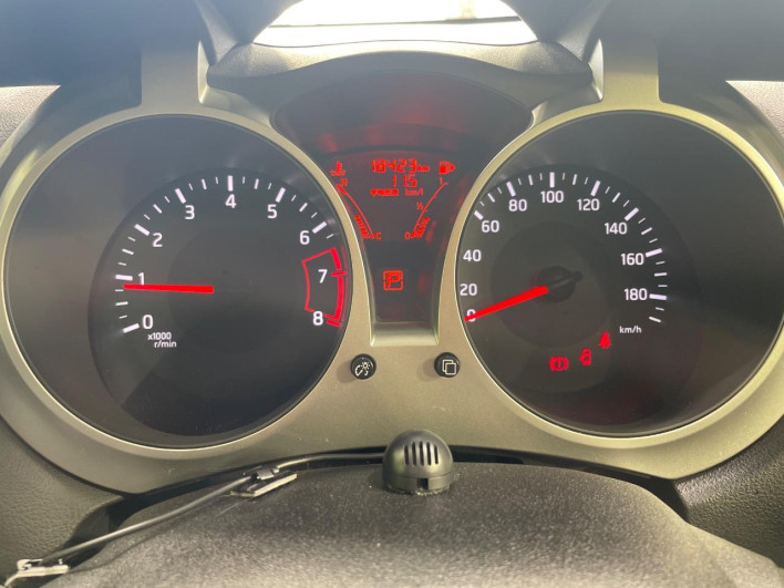 2017 Nissan JUKE DBA-YF15 (UW-6a34b3fbcc9fd)[7]
