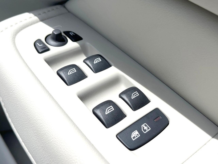 2022 Volvo XC60 5LA-UB420XCP2A (UW-6a34b3fe67836)[8]