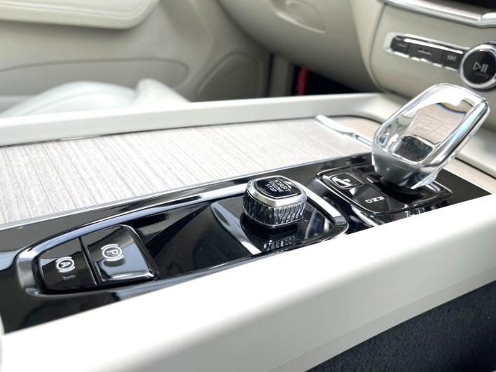 2022 Volvo XC60 5LA-UB420XCP2A (UW-6a34b3fe67836)[29]