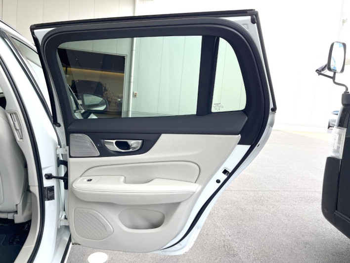 2023 Volvo V60 5LA-ZB420P2 (UW-6a34b400da4b3)[11]