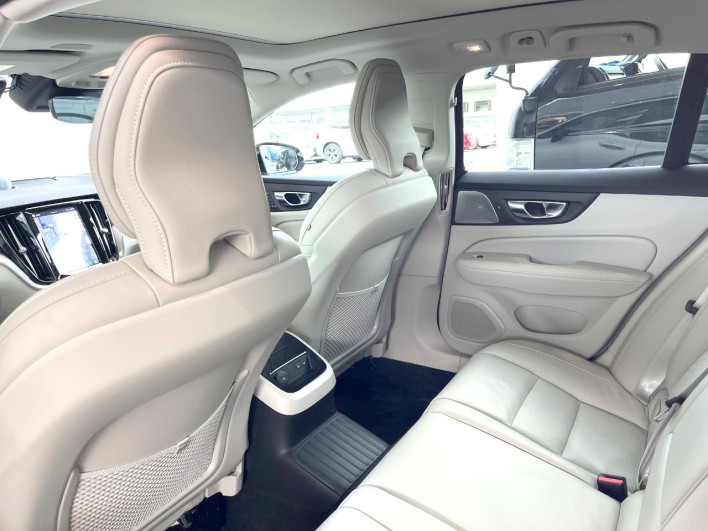 2023 Volvo V60 5LA-ZB420P2 (UW-6a34b400da4b3)[16]
