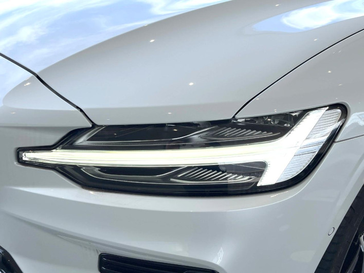 2023 Volvo V60 5LA-ZB420P2 (UW-6a34b400da4b3)[22]