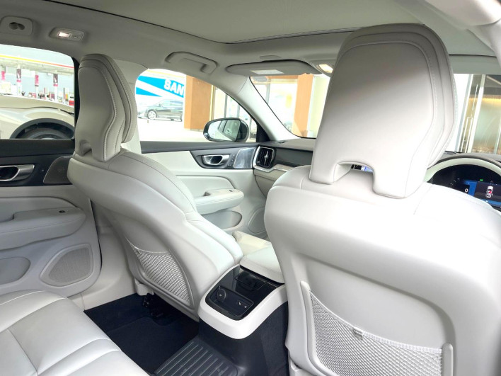 2023 Volvo V60 5LA-ZB420P2 (UW-6a34b400da4b3)[12]