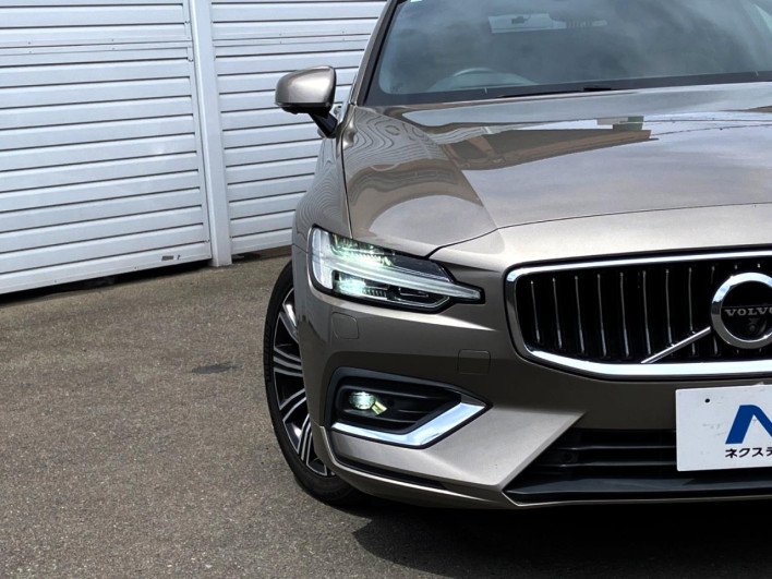 2021 Volvo V60 5AA-ZB420TM (UW-6a34b4011eacc)[8]