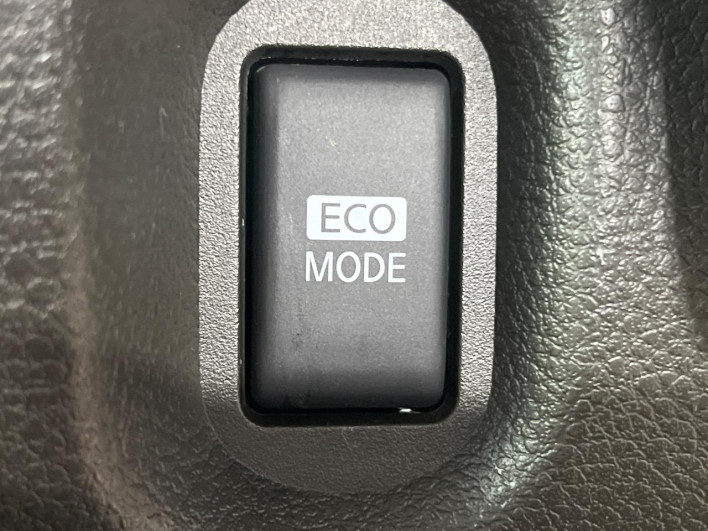 2015 Nissan Cube DBA-Z12 (UW-6a34b401c5075)[26]