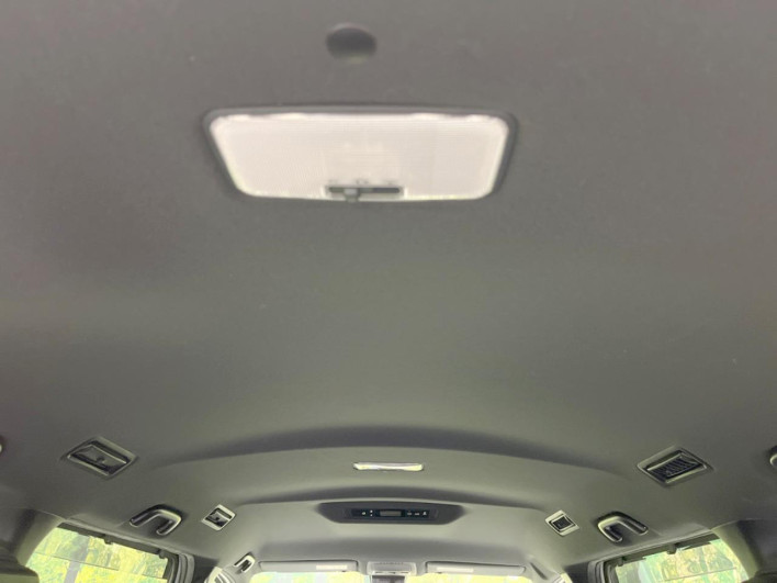 2017 Toyota Noah DBA-ZRR80W (UW-6a34b40d8c1a7)[23]