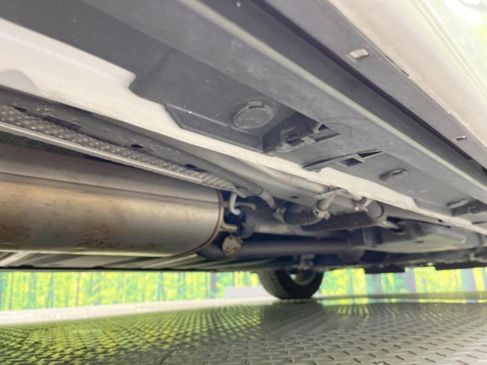 2017 Toyota Noah DBA-ZRR80W (UW-6a34b40d8c1a7)[29]