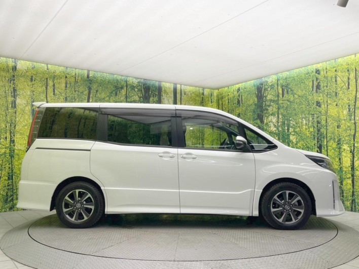 2017 Toyota Noah DBA-ZRR80W (UW-6a34b40d8c1a7)[19]
