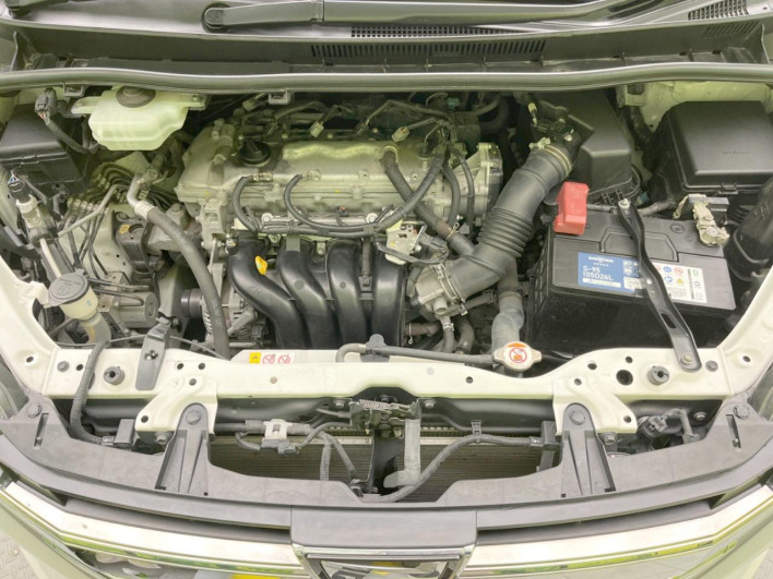 2017 Toyota Noah DBA-ZRR80W (UW-6a34b40d8c1a7)[6]