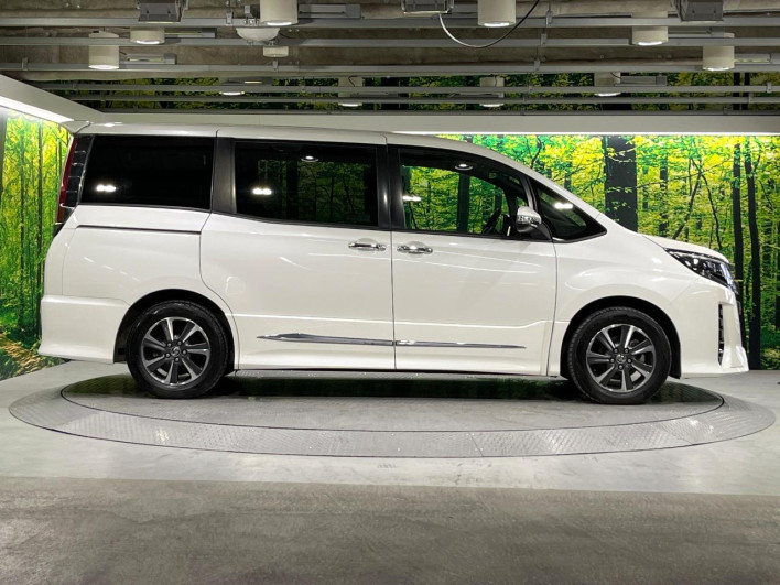 2018 Toyota Noah DBA-ZRR80W (UW-6a34b40f9c76e)[8]