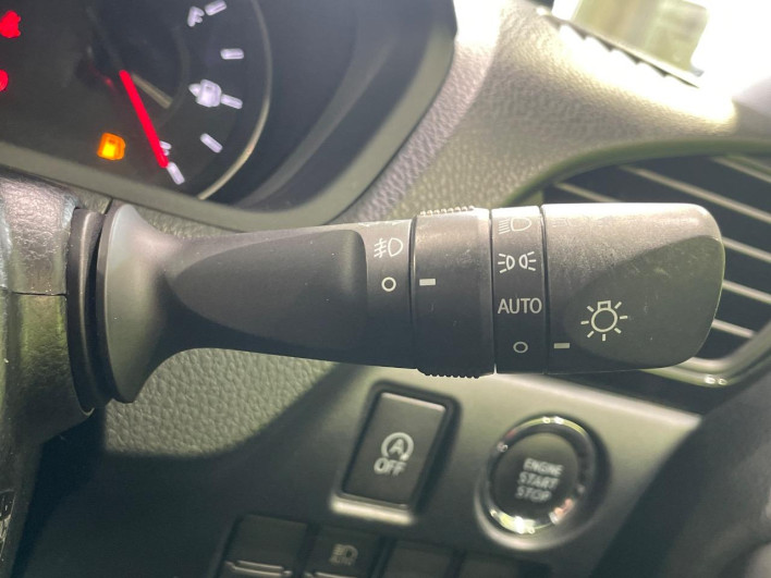 2020 Toyota Noah DBA-ZRR80W (UW-6a34b412a80b0)[16]