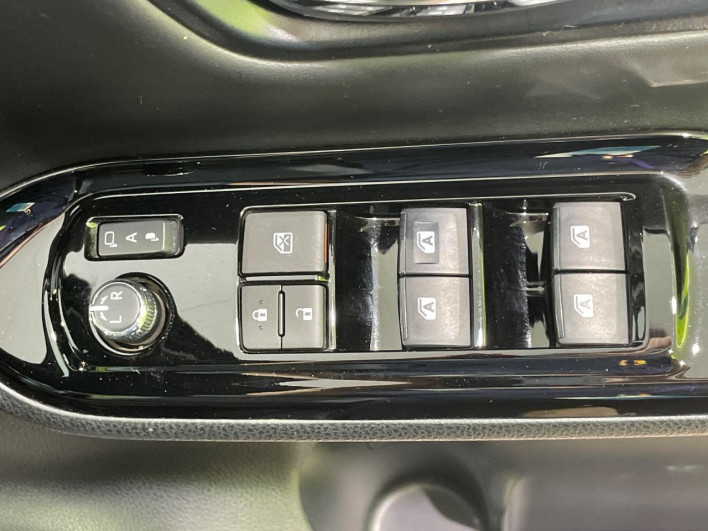 2020 Toyota Noah DBA-ZRR80W (UW-6a34b412a80b0)[5]