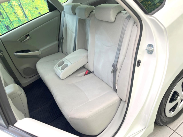2013 Toyota Prius DAA-ZVW30 (UW-6a34b41ed2fe9)[14]